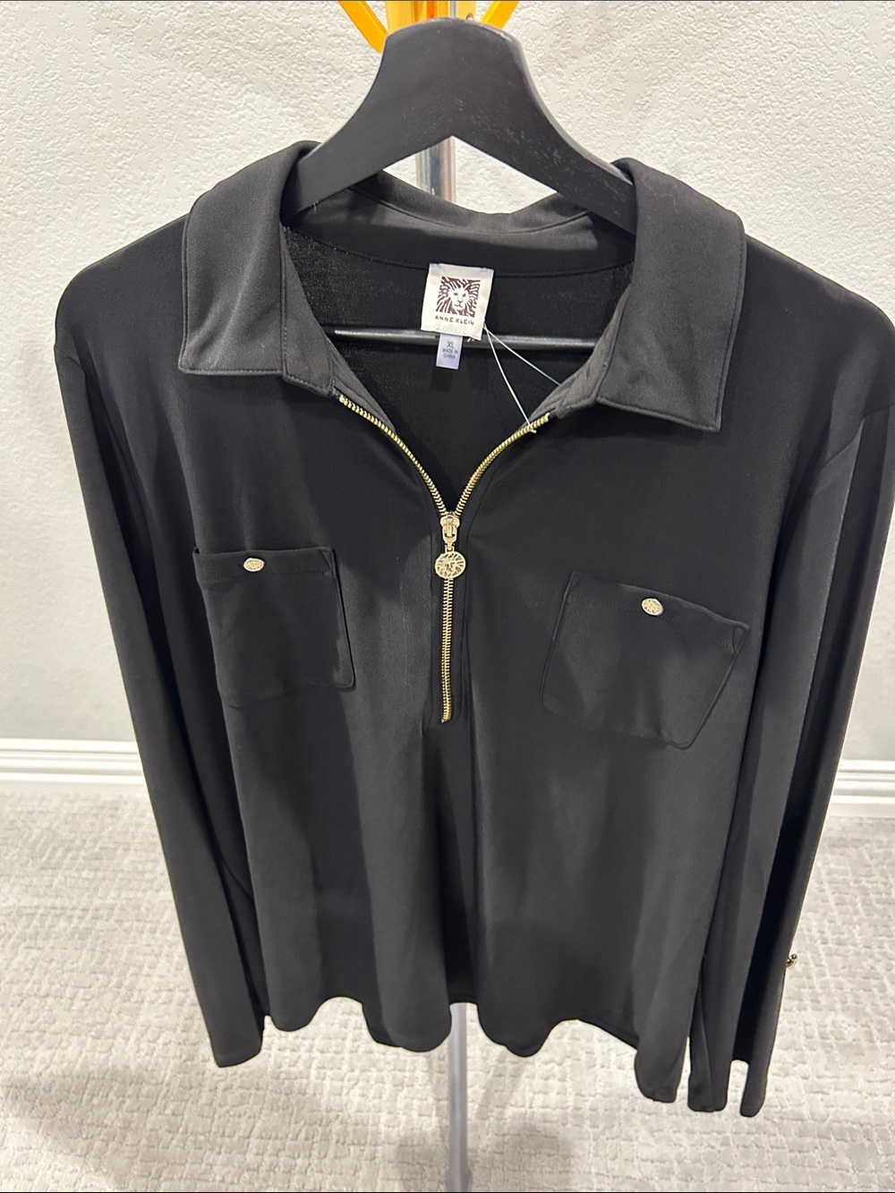 Anne Klein Black Long-Sleeve Zip Front Blouse with Chest Pockets